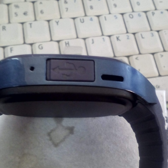 T8 GSM Smartwatch - Picture 3 of 3